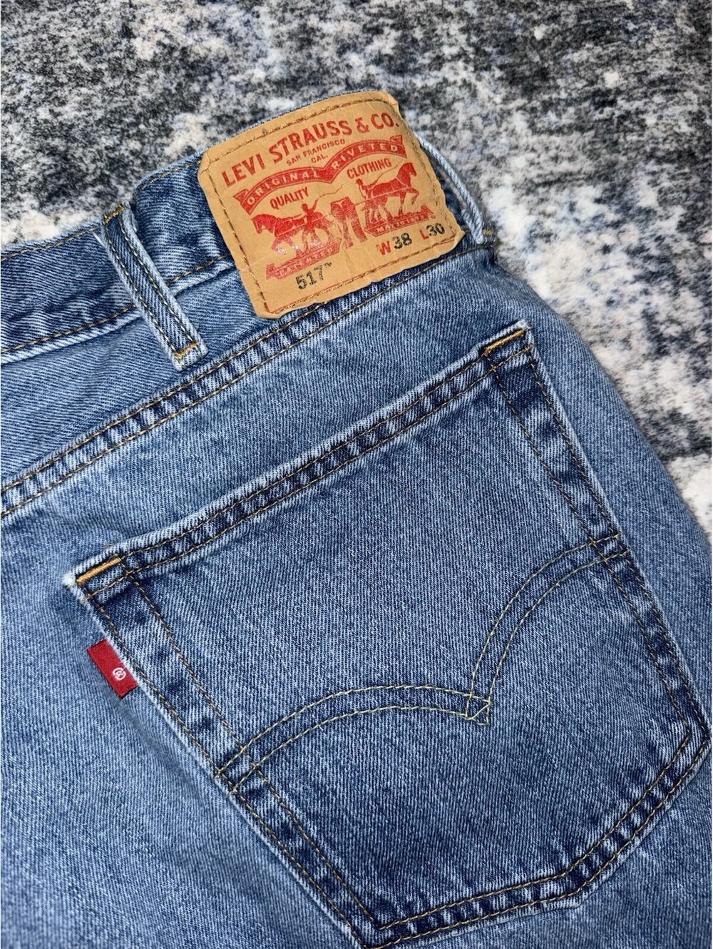 Levi’s 517 Jeans Men’s 38x30 Bootcut Medium Wash Blue Denim Red Tab